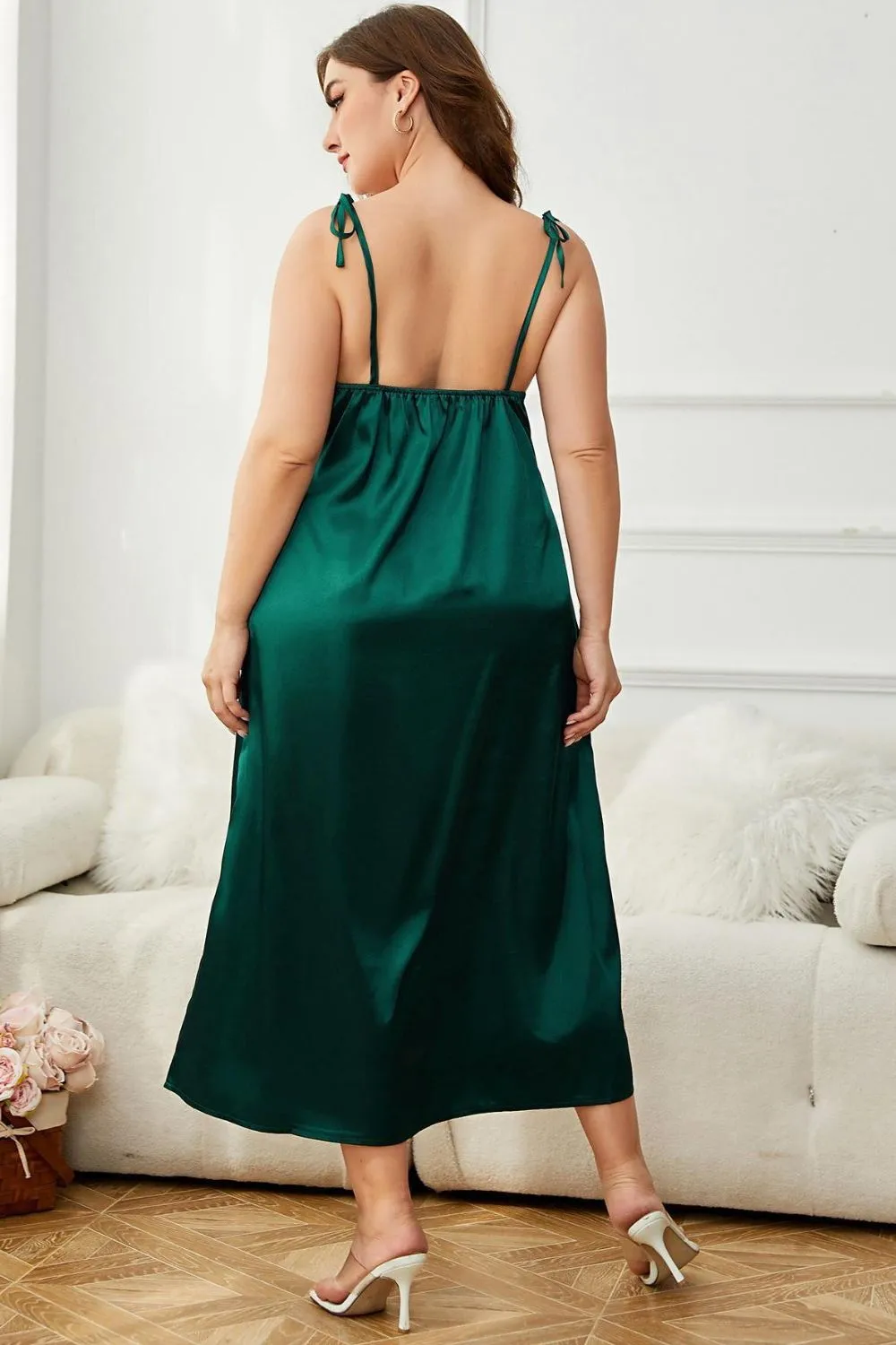 Beach Wedding Guest Attire: Plus Size Tie-Shoulder Midi Dress for Women