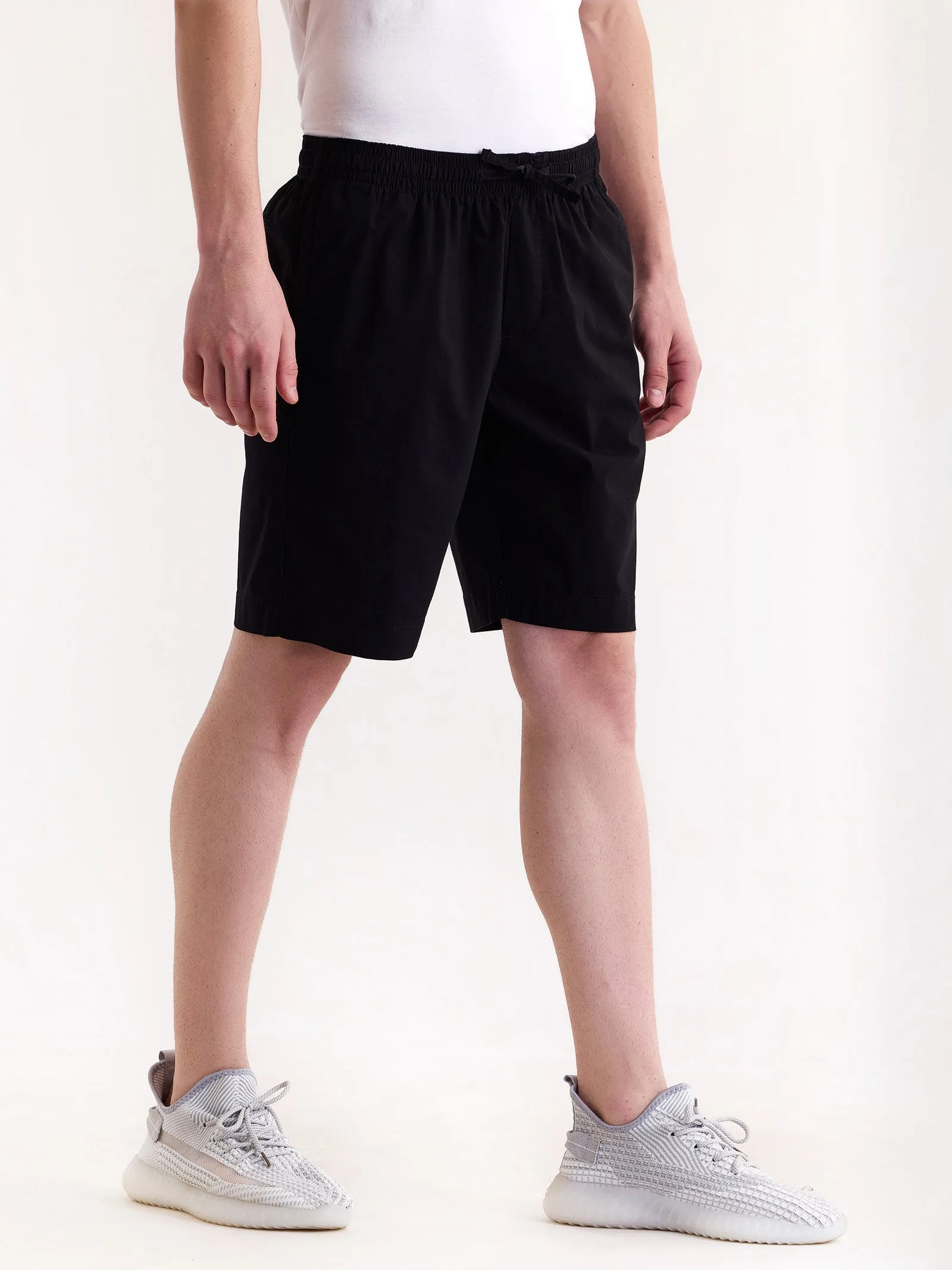 Black Solid Stretch Short