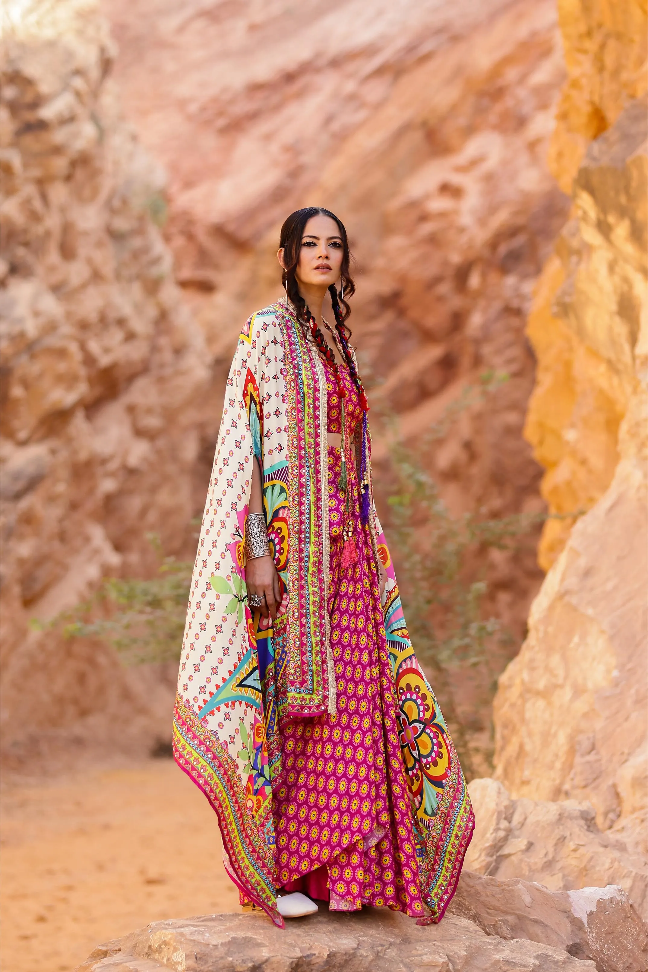 Bright Cream Traditional Printed Moorish Silk Cape Set