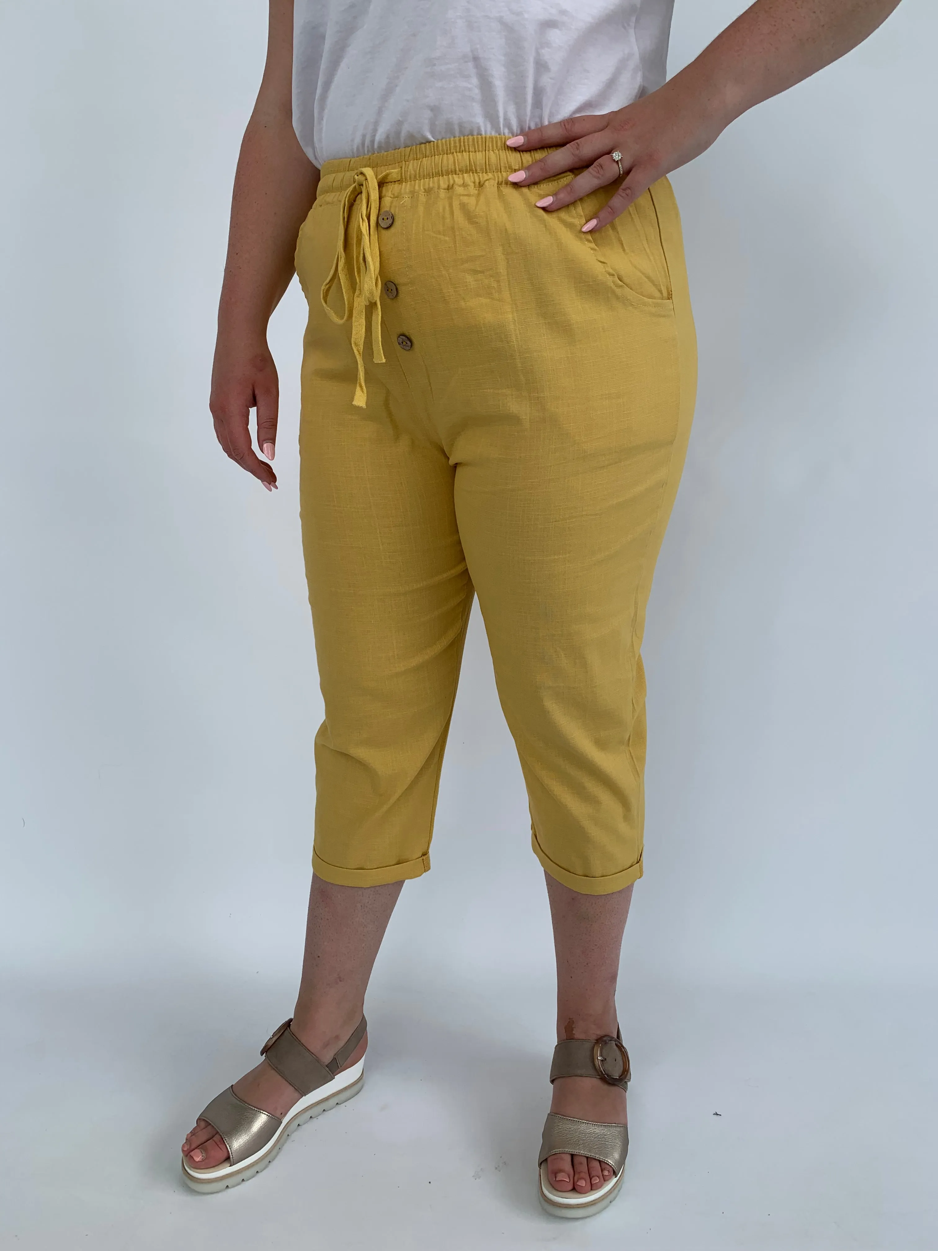 Indy Linen Crops in Mustard