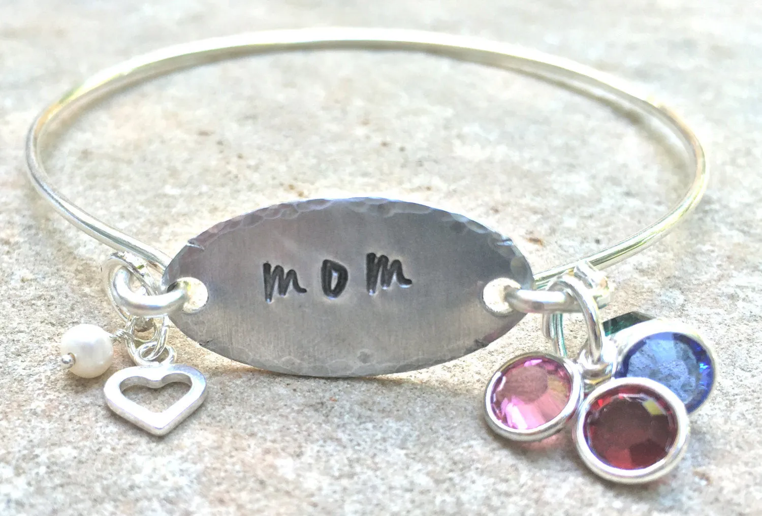 Mom Bangle, Mother's Day Gift, Mother Daughter Bracelet, Mother Children Bracelet, Hand Stamped