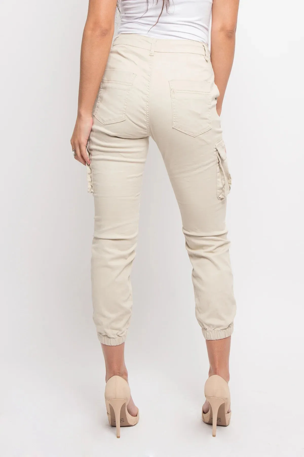 Women's Essential Basic Cropped Colored Cargo Joggers - Ivory